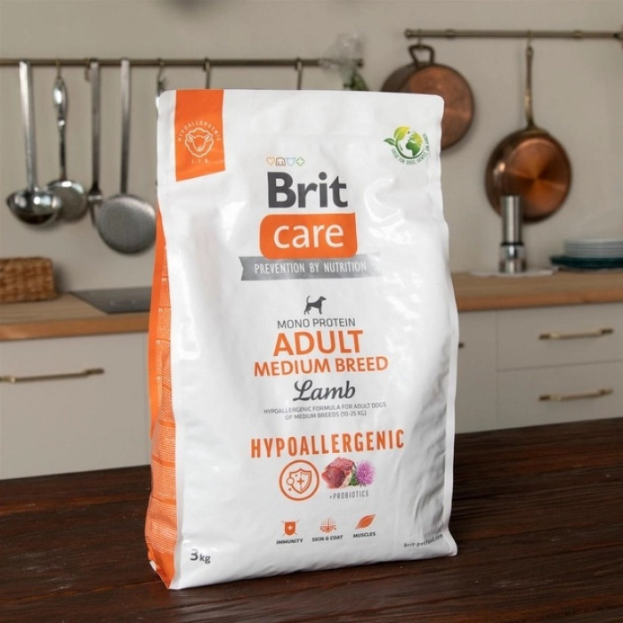 Brit Care Dog Hypoallergenic Adult Medium Breed Сухий корм для собак середніх порід гіпоалергенний з ягнятком 3 кг